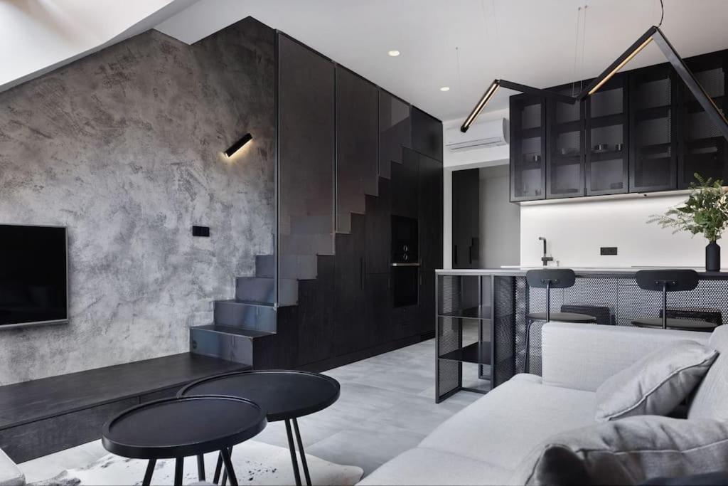 公寓 Rooftop Penthouse With Terrace, Prime Location
